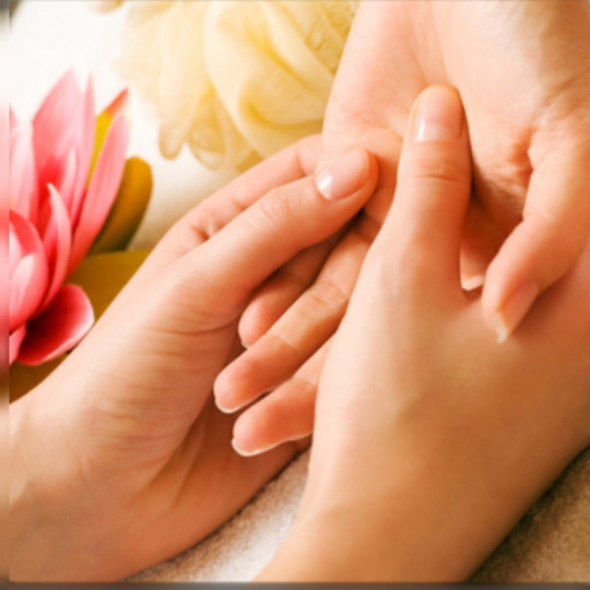 Ansikt och hand massage