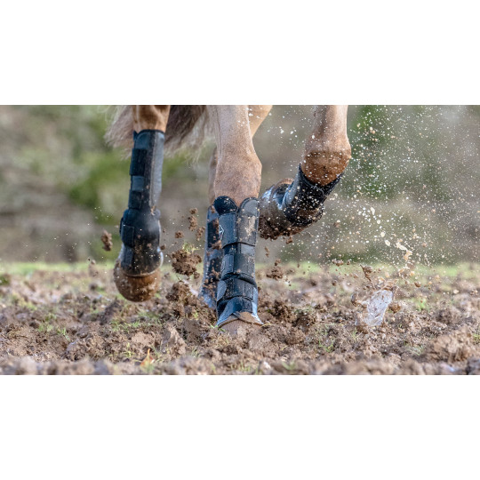 Arma Deluxe Lerskydd: Bästa skyddet för hästens ben mot väta och smuts